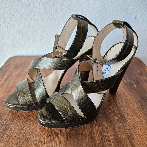 Oscar De La Renta Brushed Golden Olive Patent Leather Ankle Strap Heels 7.5/37.5 - Picture 1 of 6